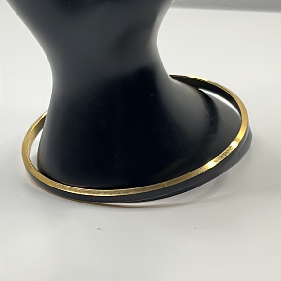 Black Gold Tone Crown Trifari Bracelet Bangle - Picture 4 of 12